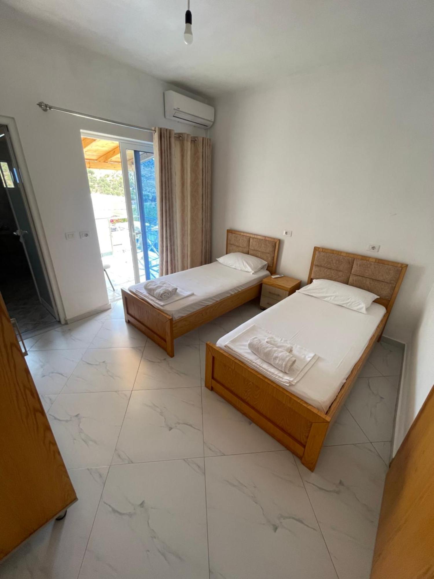 Olympia Guesthouse Ksamil Esterno foto