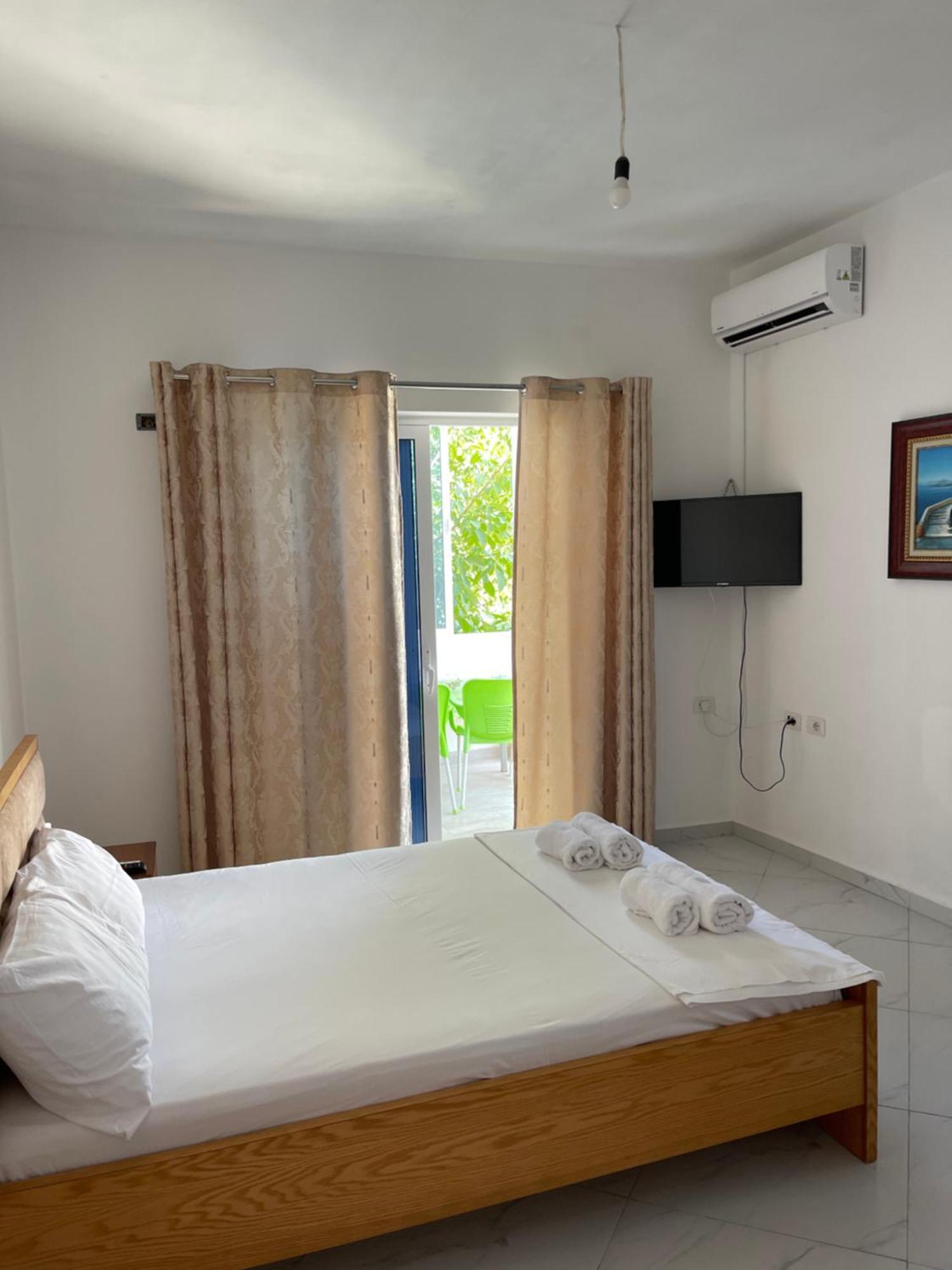 Olympia Guesthouse Ksamil Esterno foto